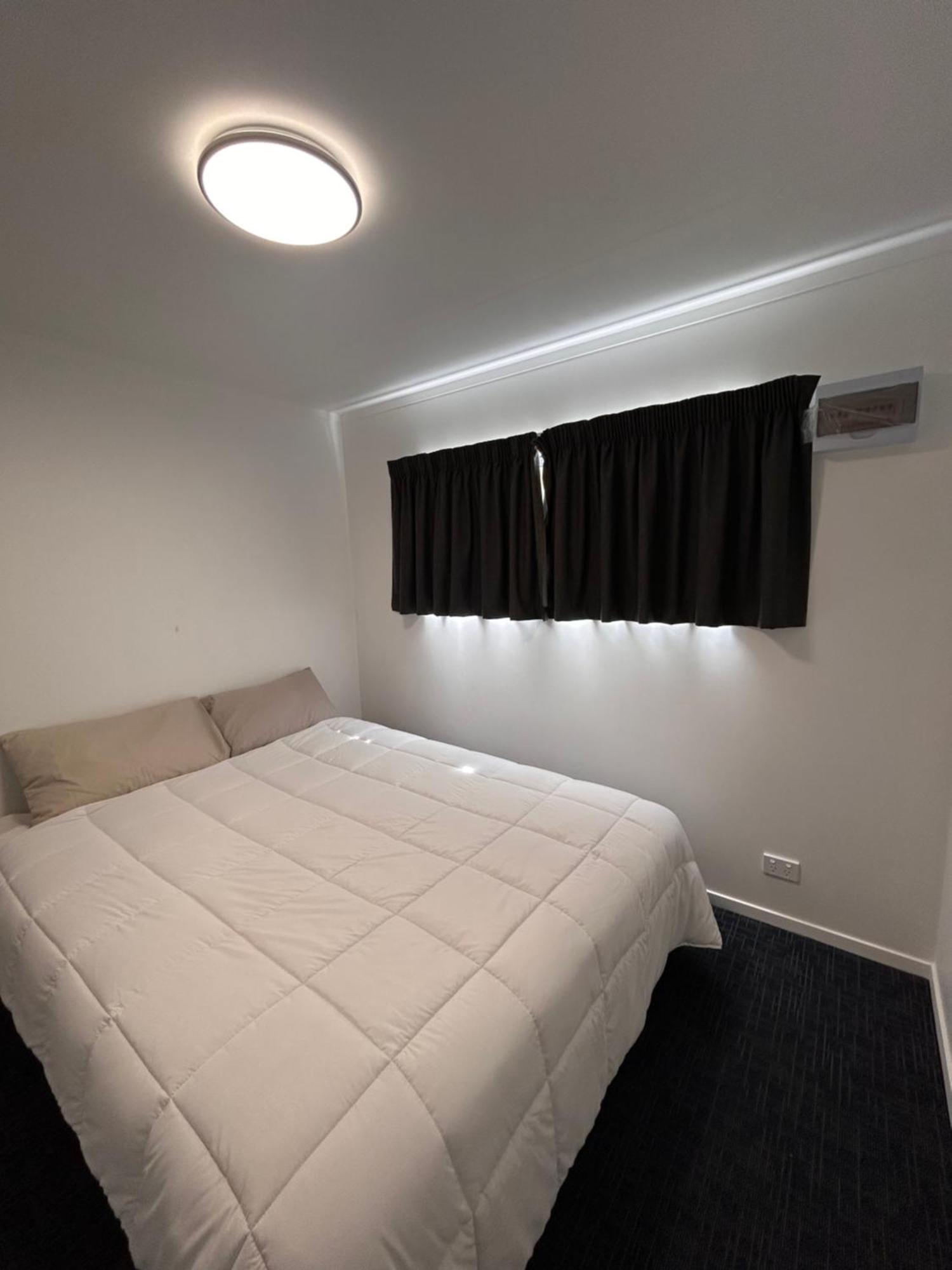 Terapa Motor Inn Hamilton Esterno foto