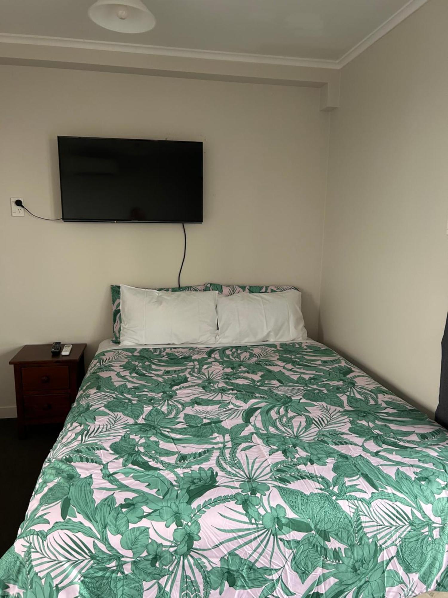 Terapa Motor Inn Hamilton Esterno foto